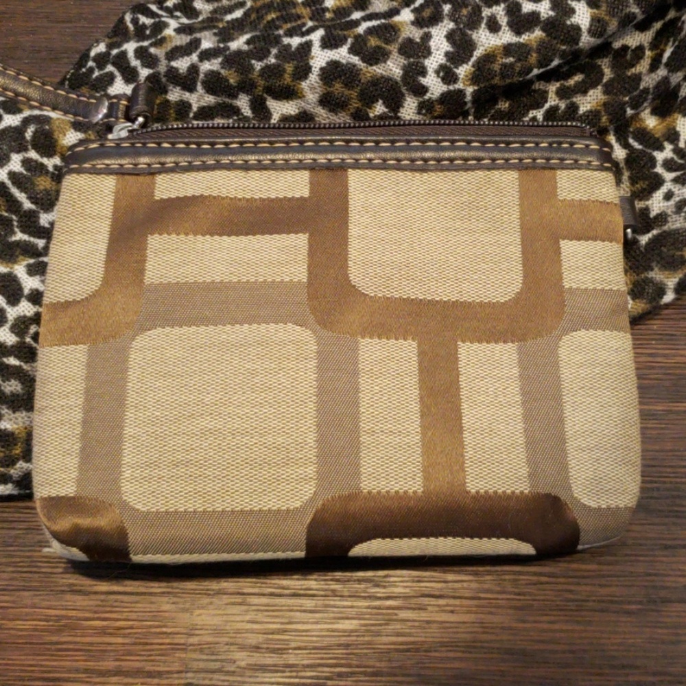 Nine West Wristlet Wallet - Picture 5 of 5